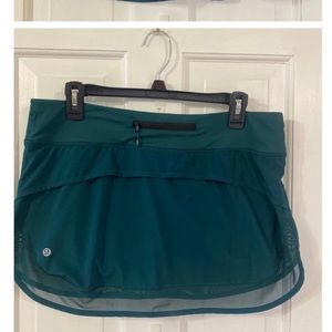 Lululemon hotty hot skirt size 10
